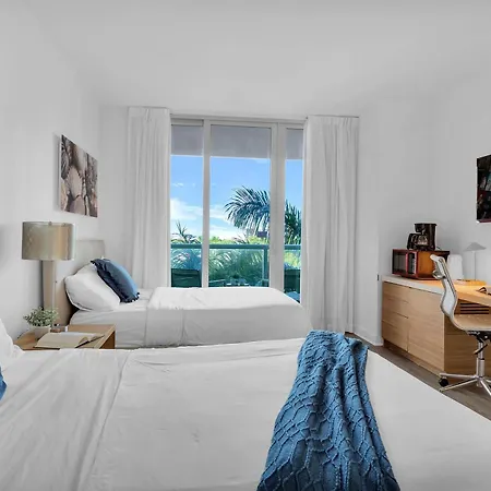 Spectacular Studio Amazing Amenities Bay View